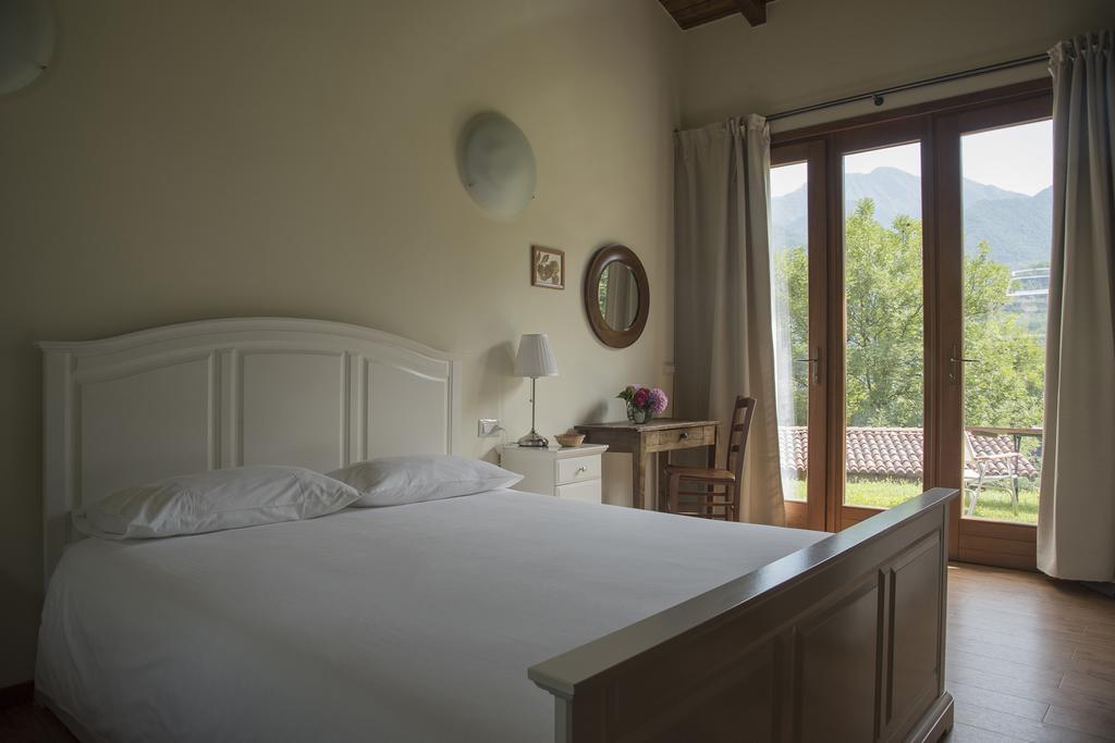 Villa Agriturismo Il Mirtillo B,B Pasturo Exterior foto